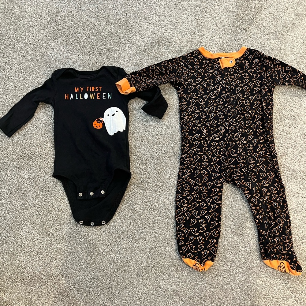 Baby Halloween lot - Burts Bees PJs and Onesie 6-9months EUC